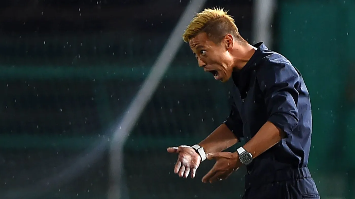 huấn luyện viên Keisuke Honda 02